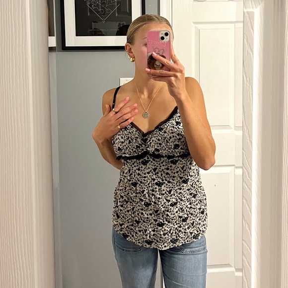 Y2K Cream & Black Floral Lace Tank Top - Picture 1 of 4